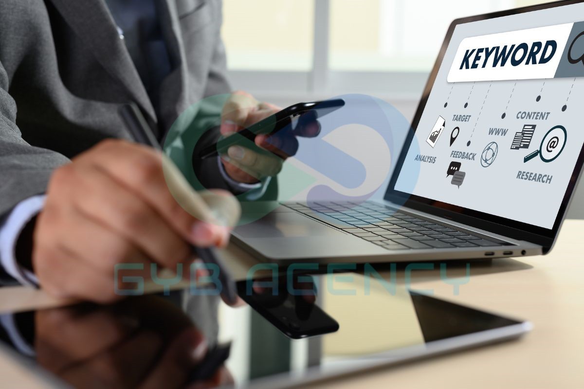 Xác định từ khóa tìm kiếm mục tiêu